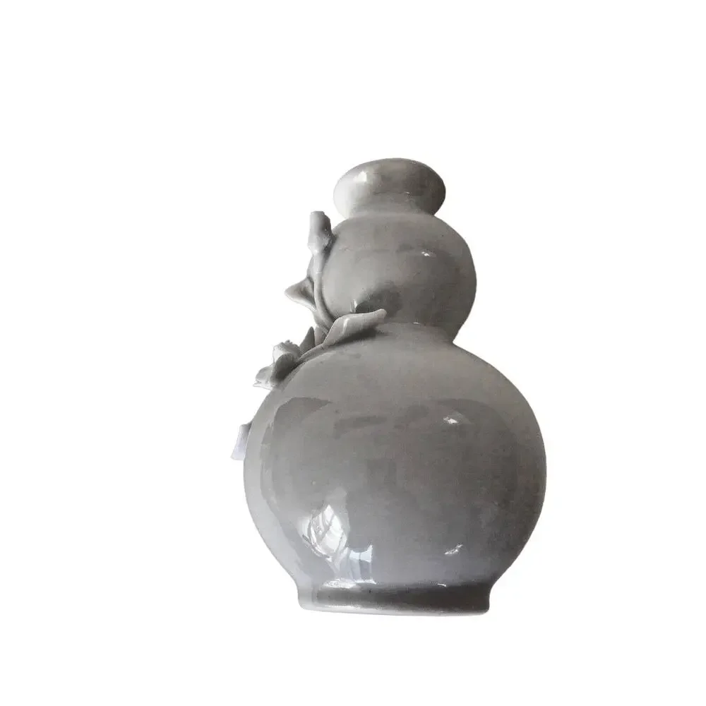 Tozai Home Capo-Di-Monte Double Gourd Vase White Porcelain Floral Design 6 x 4